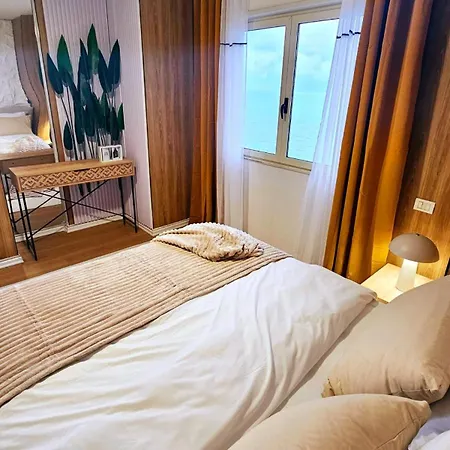 Premium Beachfront Residences *