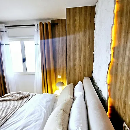 Daire Premium Beachfront Residences