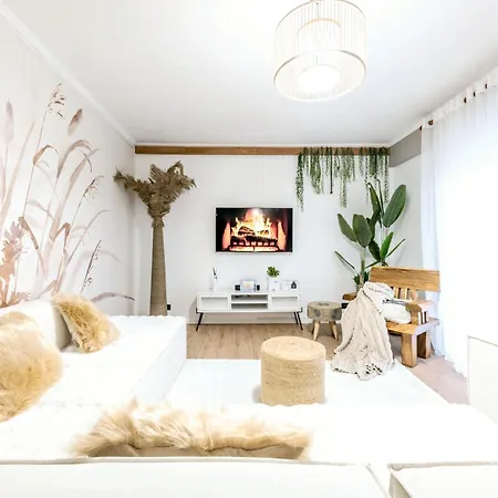 Premium Beachfront Residences Daire Dıraç