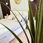 Daire Premium Beachfront Residences