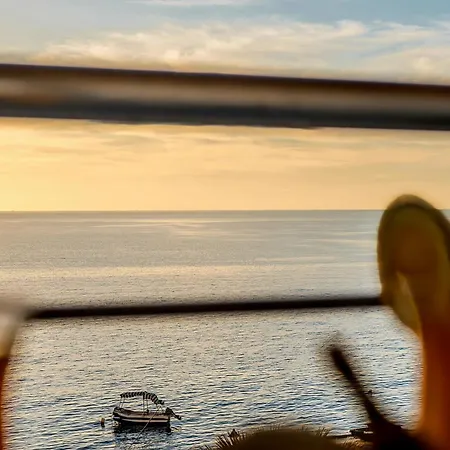 Premium Beachfront Residences Appartement *