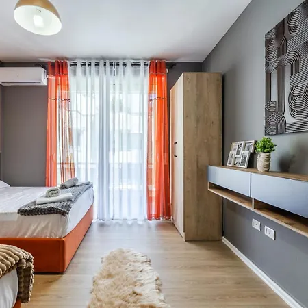 Premium Beachfront Residences *